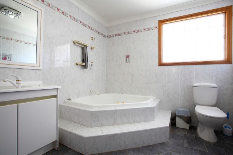 Top Bathtub Installation Companies in Center Valley, PA